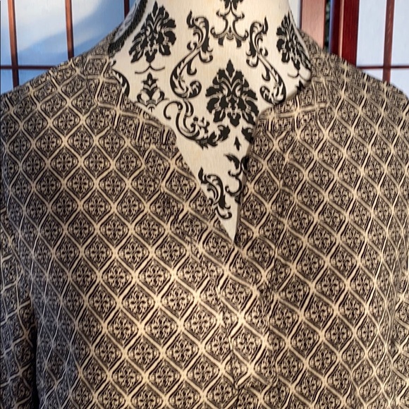 XL Dress Blouse - Picture 2 of 5